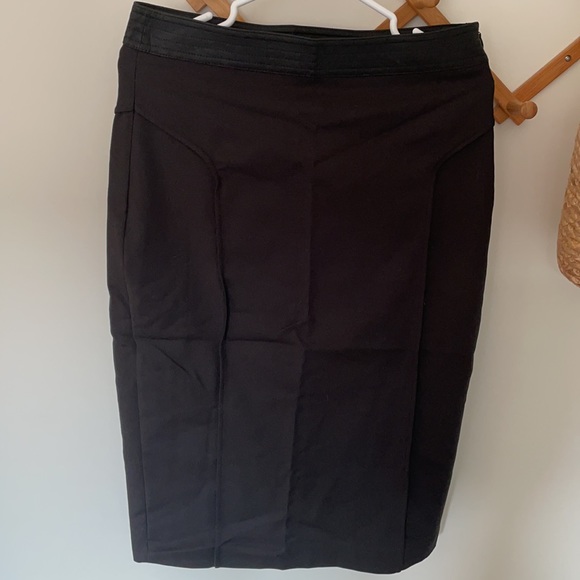 Zara | Black Pencil Skirt - Picture 3 of 4